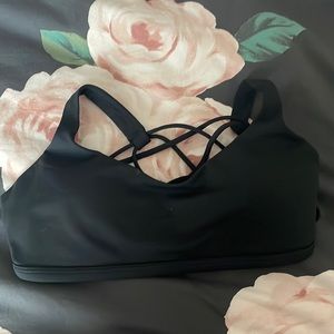 lululemon sports bra